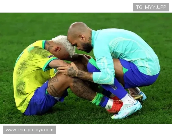 内马尔高速换步后突然内切攻门，巴西前场瞬间形成压制——场上的细节与训练的力量